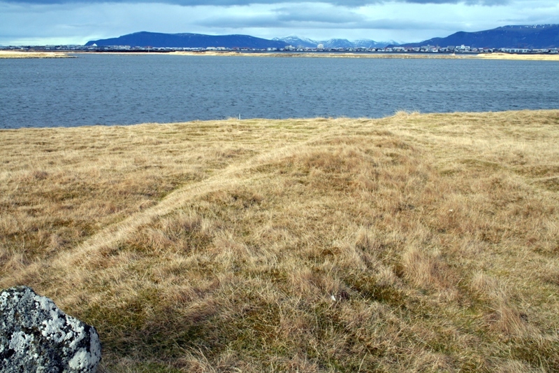 Garður eða sjávargata neðan við bæ Garður eða sjávargata