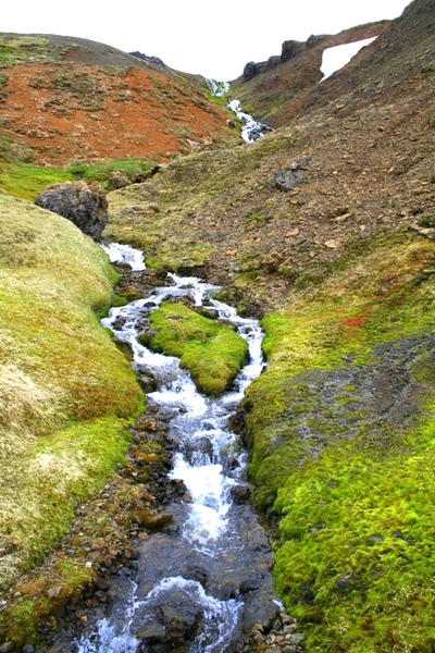 Hengladalsáin