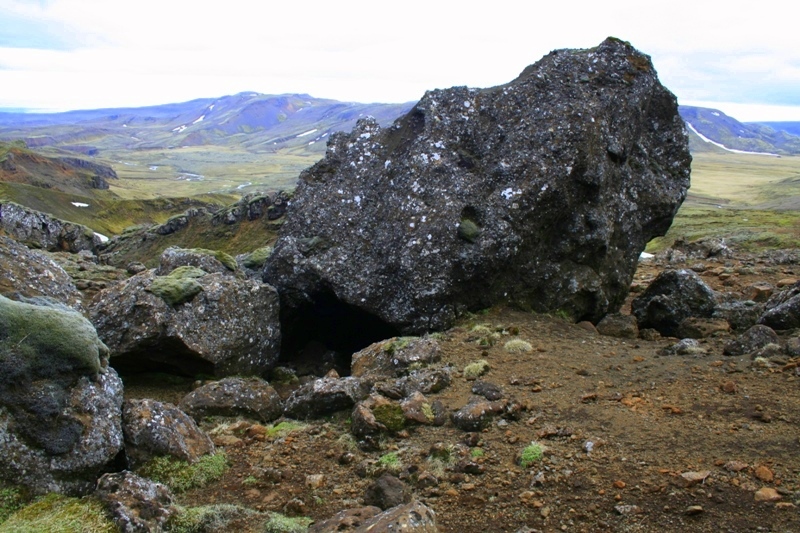 Aðhald