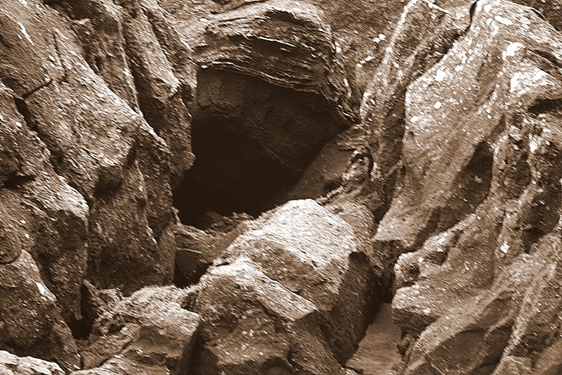 Útilegumannahellir í Innstadal utilmhellir-9
