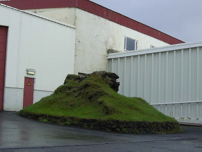 Álagahóll við fiskverkunarhús Þorbjarnar í Grindavík