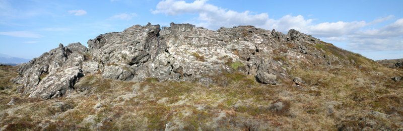 Klettaborg í Lónakotshraunum Klettar